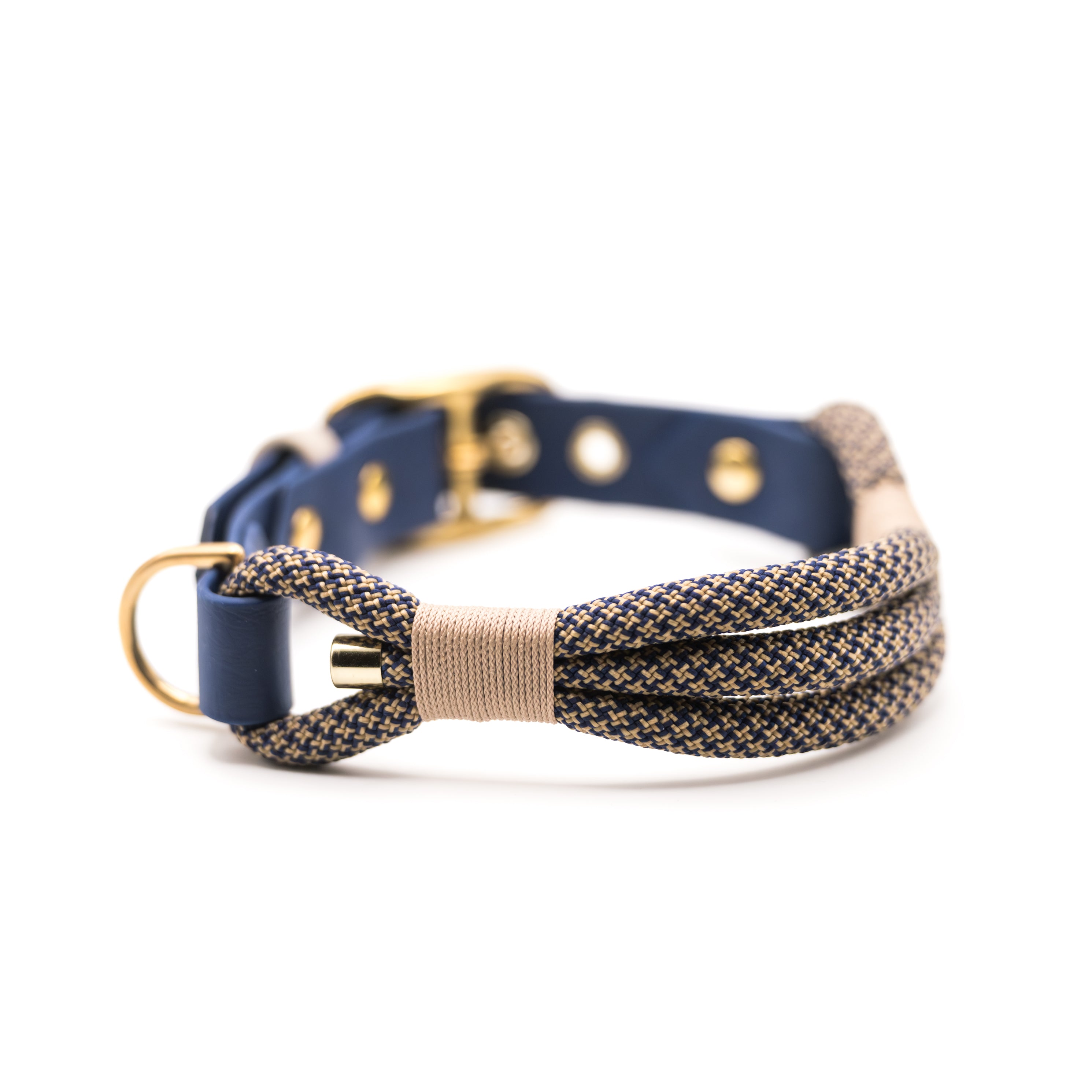 Collier en corde Aslan